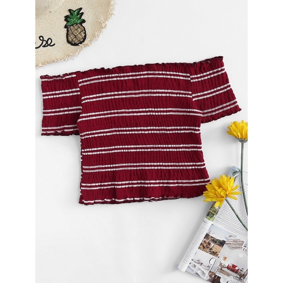 Off the Shoulder Top Lettuce Trim - Picture 1 of 6